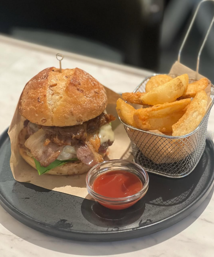 精肉の知識と経験を活かした、肉のプロのハンバーガー